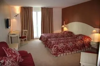 Western Golf D'albon Hotel 3*