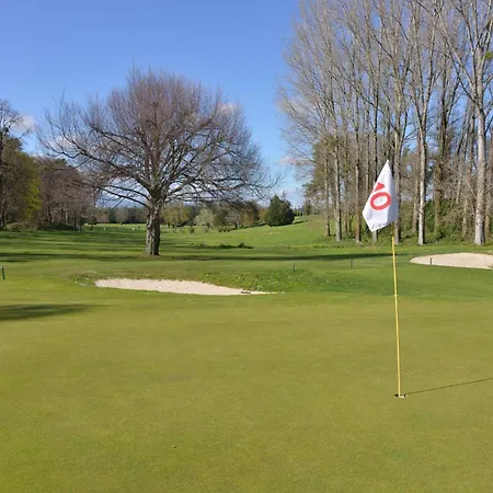 Western Golf D'albon Hotel Albon