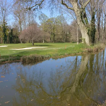 Western Golf D'albon Hotel