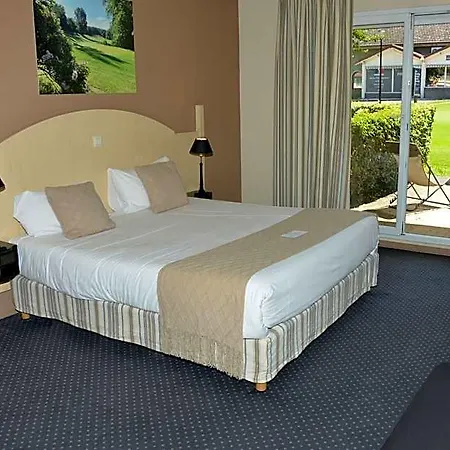 Domaine Golf Отель Albon